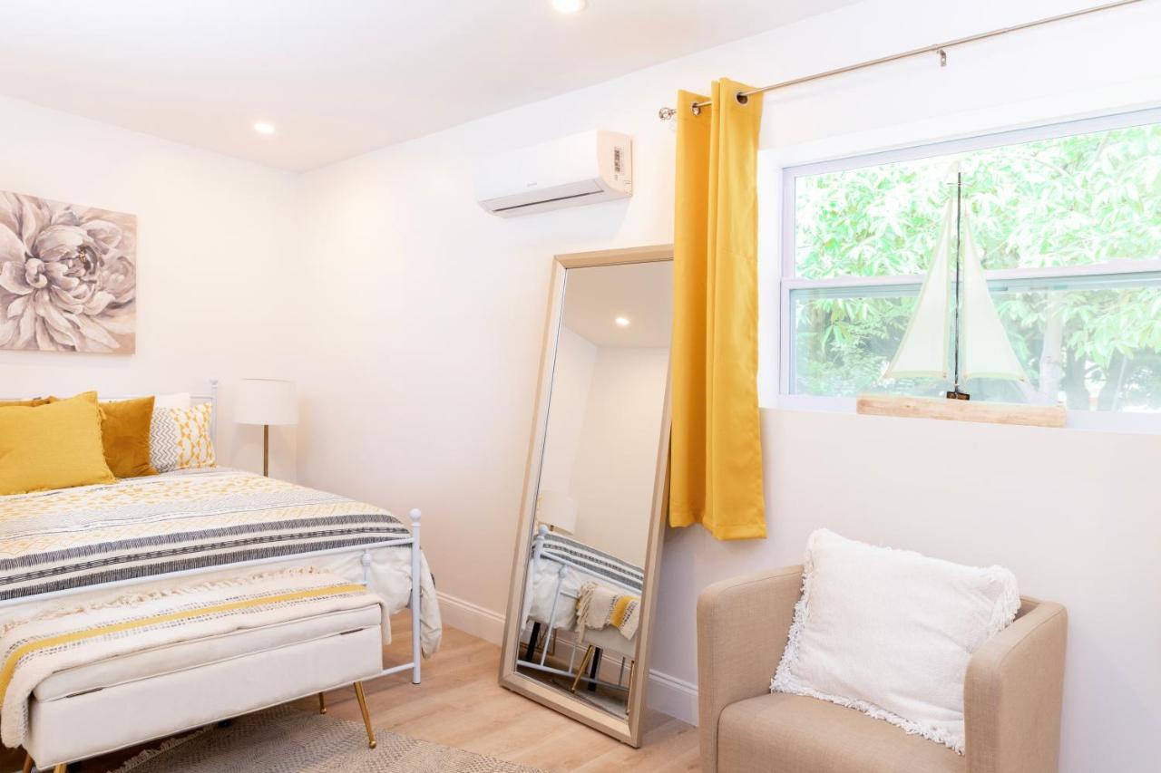 Beautiful Casita With King Bed And Private Patio Close To Calle 8, Mia Airport, Coral Gables Майами Экстерьер фото